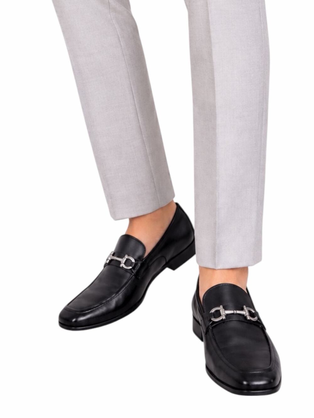 Salvatore Ferragamo Gancini Buckle Leather Loafer Black Size 9D